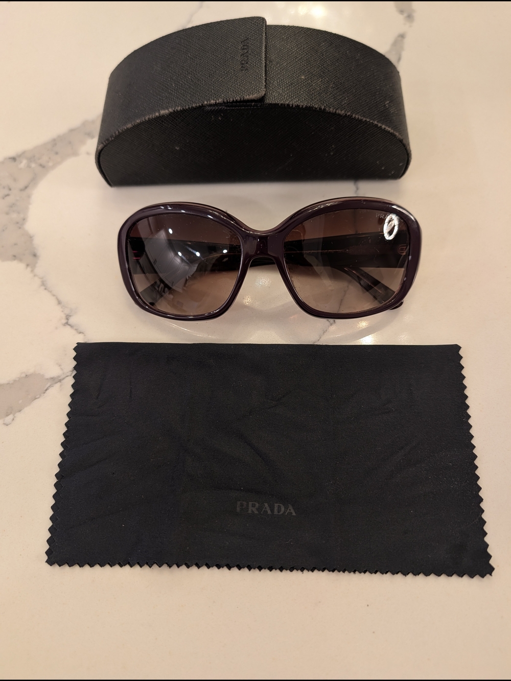 Authentic Prada Women's Sunglasses Brown Gradient Lenses with Case & Cloth